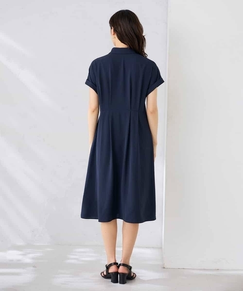 a.v.v(アーヴェヴェ)の「【WEB限定】ドルマンスリーブシャツワンピース(ワンピース・レディース・ネイビー/ベージュ・36/40/38)」の8枚目の写真
