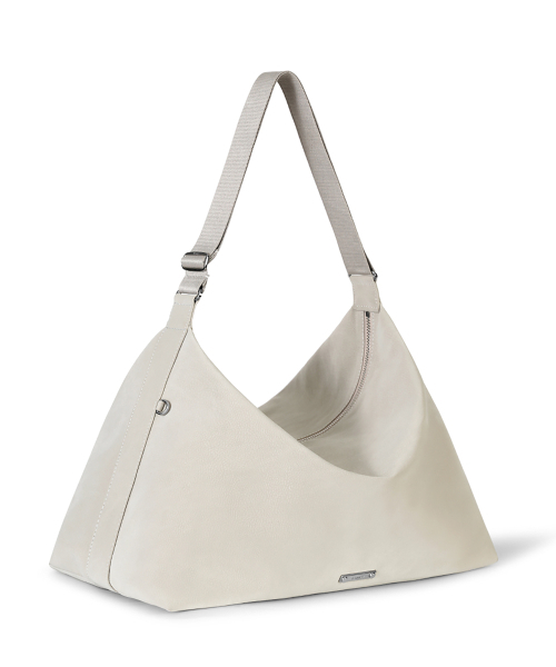 FENNEC（フェネック）の「ROOMY HOBO BAG - NUBUCK CREAM（メッセンジャーバッグ・レディース・その他・FREE）」の3枚目の写真