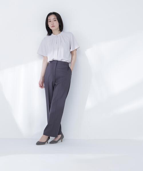 NATURAL BEAUTY BASIC(ナチュラルビューティーベーシック)の「フロントタックブラウス半袖(シャツ/ブラウス・レディース・ベージュ/ブラウン/オフホワイト/ブルー・SMALL/MEDIUM)」の21枚目の写真