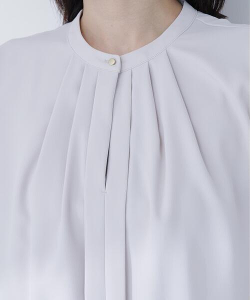 NATURAL BEAUTY BASIC（ナチュラルビューティーベーシック）の「フロントタックブラウス半袖（シャツ/ブラウス・レディース・ベージュ/ブラウン/オフホワイト/ブルー・SMALL/MEDIUM）」の18枚目の写真