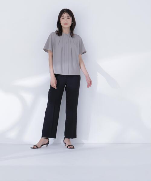 NATURAL BEAUTY BASIC(ナチュラルビューティーベーシック)の「フロントタックブラウス半袖(シャツ/ブラウス・レディース・ベージュ/ブラウン/オフホワイト/ブルー・SMALL/MEDIUM)」の10枚目の写真
