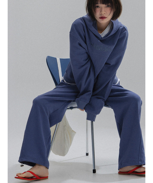 ANNEHEARTS(アンハーツ)の「Diagonal Wide Sweatpants_BLUE(スウェットパンツ・レディース・その他・SMALL)」の3枚目の写真