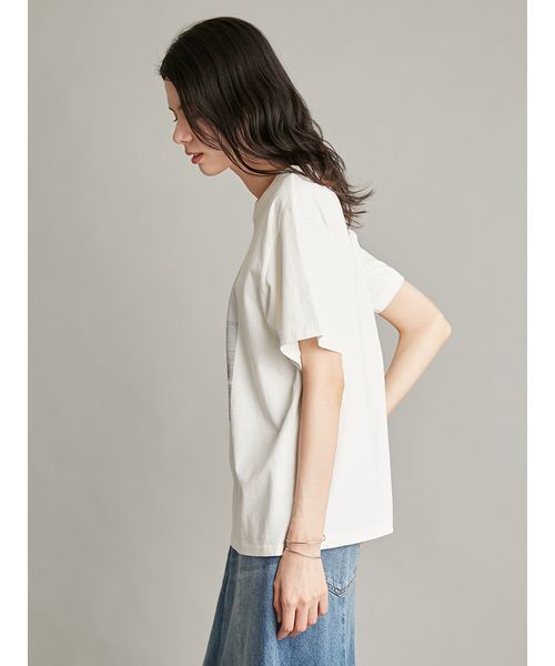 Mila Owen(ミラオーウェン)の「フォトプリントTシャツ(Tシャツ/カットソー・レディース・ピンク/ホワイト/ミント/チャコールグレー・F)」の6枚目の写真