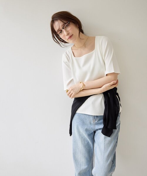 DISCOAT(ディスコート)の「【Noka】2WAYスクエアネックリブ半袖Tシャツ(Tシャツ/カットソー・レディース・オフホワイト/ブラック/ライトグレー・FREE)」の4枚目の写真