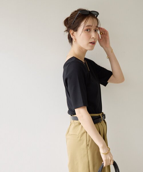 DISCOAT(ディスコート)の「【Noka】2WAYスクエアネックリブ半袖Tシャツ(Tシャツ/カットソー・レディース・オフホワイト/ブラック/ライトグレー・FREE)」の18枚目の写真