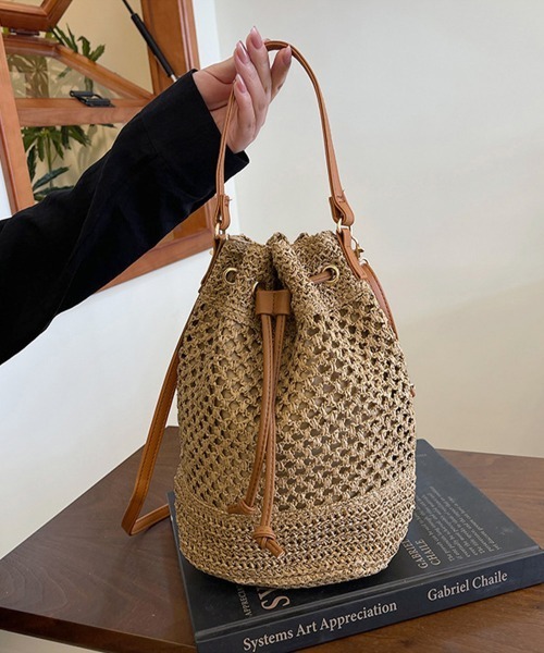 Miniministore(ミニミニストア)の「透かし編み巾着バケットバッグ かごバッグ(かごバッグ・レディース・キャメル/グリーン/ライトベージュ・FREE)」の7枚目の写真