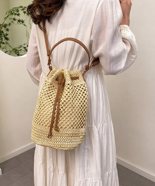 Miniministore(ミニミニストア)の「透かし編み巾着バケットバッグ かごバッグ(かごバッグ・レディース・キャメル/グリーン/ライトベージュ・FREE)」の9枚目の写真