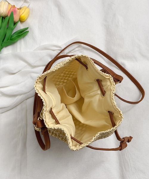 Miniministore(ミニミニストア)の「透かし編み巾着バケットバッグ かごバッグ(かごバッグ・レディース・キャメル/グリーン/ライトベージュ・FREE)」の18枚目の写真