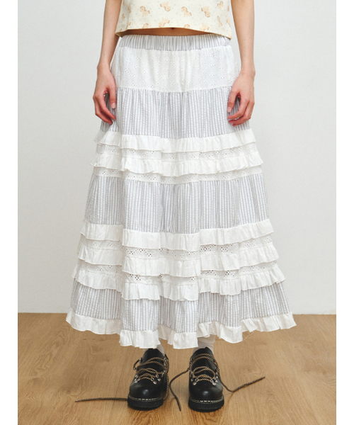 PLZPROJECT（プリーズプロジェクト）の「EYELET FRILL SKIRT, WHITE（スカート・レディース・ホワイト・FREE）」の5枚目の写真