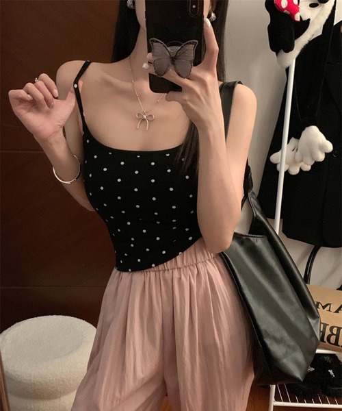 WESTSEA(ウエストシー)の「バックオープン ドット柄 キャミソール カップ付き クロップド丈(キャミソール・レディース・グレー/ブラック/ホワイト・FREE)」の6枚目の写真
