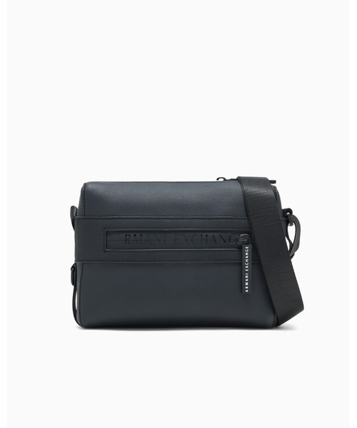 ARMANI EXCHANGE(アルマーニエクスチェンジ)の「【A|X アルマーニ エクスチェンジ】AXロゴ ショルダーバッグ(ショルダーバッグ・メンズ・ブラック・FREE)」の1枚目の写真