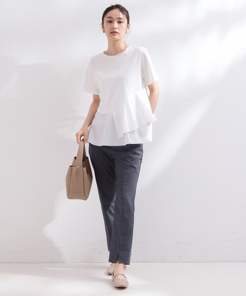 OPAQUE.CLIP（オペークドットクリップ）の「ペプラムドッキングカットソー【洗濯機OK】（Tシャツ/カットソー・レディース・ブラック/ホワイト/ダークブラウン/ライトブルー・38/40/42）」の6枚目の写真