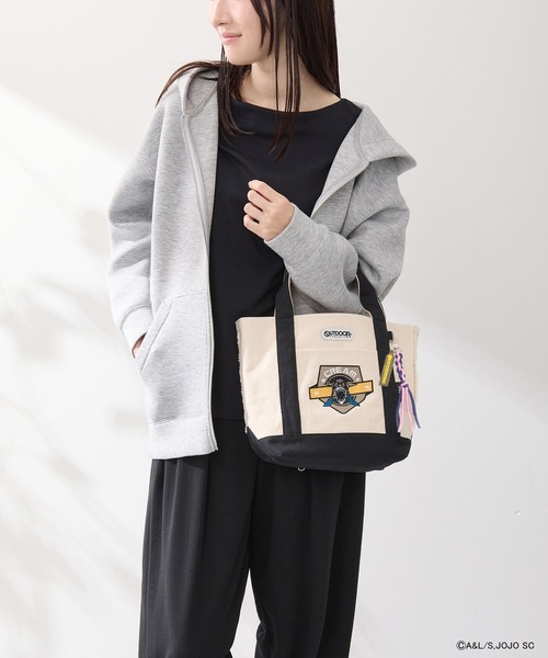 ジョジョの奇妙な冒険(ジョジョノキミョウナボウケン)の「【ジョジョの奇妙な冒険×OUTDOOR PRODUCTS】スタンドモチーフトートバッグ(トートバッグ・レディース・ライトグレー/ブルー/ベージュ/ブラック・FREE)」の1枚目の写真