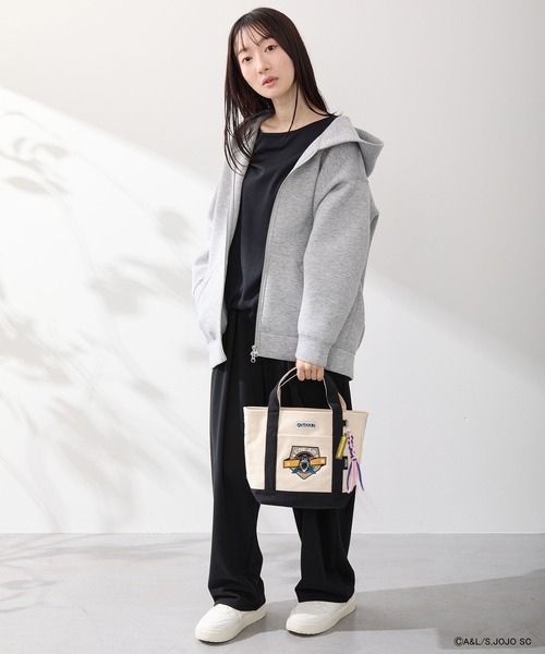 ジョジョの奇妙な冒険(ジョジョノキミョウナボウケン)の「【ジョジョの奇妙な冒険×OUTDOOR PRODUCTS】スタンドモチーフトートバッグ(トートバッグ・レディース・ライトグレー/ブルー/ベージュ/ブラック・FREE)」の5枚目の写真