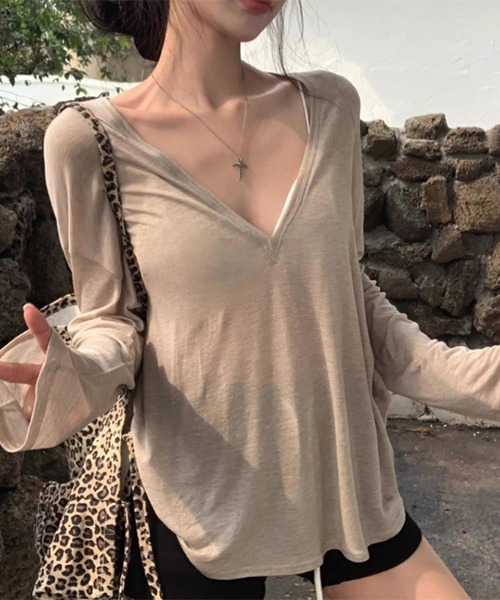 gossip!ロサンゼルス(ゴシップロサンゼルス)の「YUGA VネックロングTシャツ(シャツ/ブラウス・レディース・ベージュ/ブラック/ホワイト・FREE)」の9枚目の写真