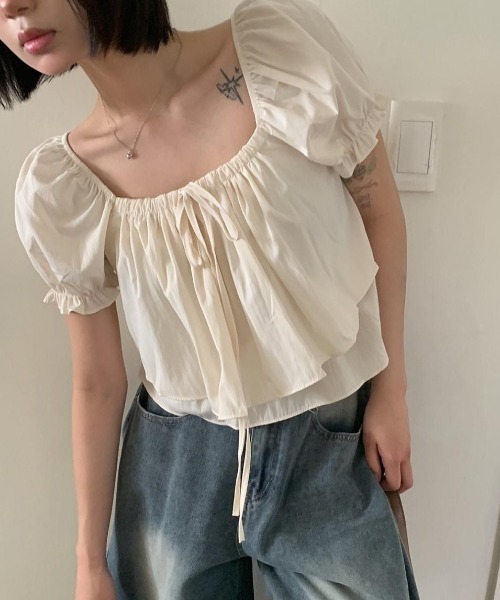 Dream garden(ドリームガーデン)の「オフショルダー パフスリーブ ティアード トップス(Tシャツ/カットソー・レディース・ホワイト/ピンク/ブルー/ベージュ・FREE)」の10枚目の写真
