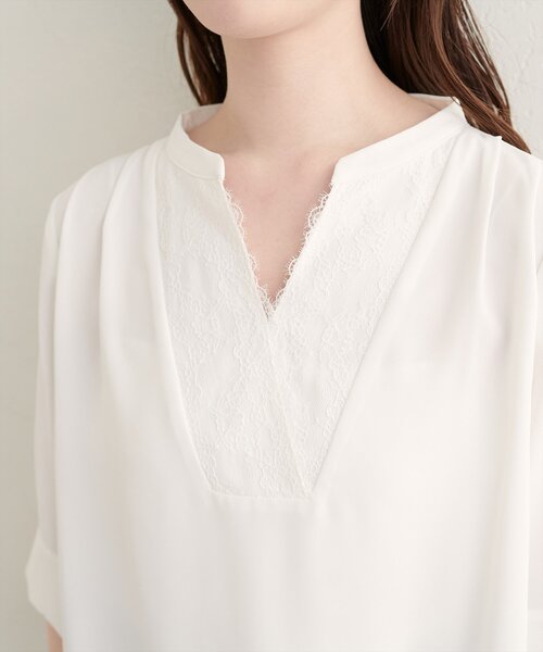 natural couture(ナチュラルクチュール)の「フロントレースVネックブラウス(シャツ/ブラウス・レディース・サックスブルー/オフホワイト/ネイビー/グレイッシュベージュ/チャコールグレー・FREE)」の13枚目の写真