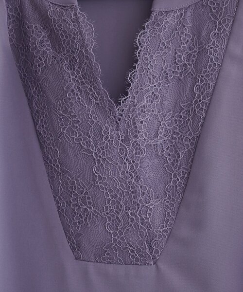 natural couture(ナチュラルクチュール)の「フロントレースVネックブラウス(シャツ/ブラウス・レディース・サックスブルー/オフホワイト/ネイビー/グレイッシュベージュ/チャコールグレー・FREE)」の21枚目の写真