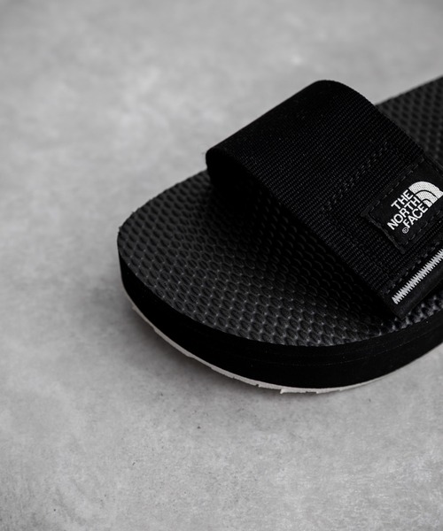 THE NORTH FACE(ザノースフェイス)の「THE NORTH FACE W SKEENA SANDAL PLATFORM オンライン限定 ワンポイントロゴボリュームソール厚底スポーツサンダル(サンダル・レディース・グレー/ブラック・25cm/24cm/23cm)」の9枚目の写真