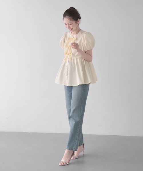 Fit more(フィットモア)の「ベロアリボンパールボタントップス(その他トップス・レディース・クリーム/ベビーピンク/ホワイト・FREE)」の6枚目の写真