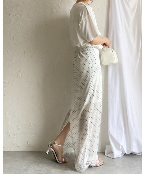 She's Closet(シーズクローゼット)の「シアー ドット柄 裾レース タイト ロング丈 ナロースカート(スカート・レディース・オフホワイト/ブラック・FREE)」の8枚目の写真