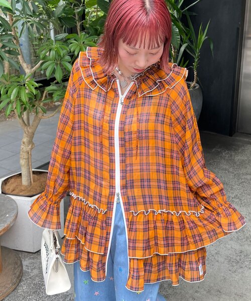 HELLO.SANFRANCISCO(ハローサンフランシスコ)の「【HELLO.SANFRANCISCO/ハローサンフランシスコ】アソート柄フリルシアーパーカー(パーカー・レディース・ホワイト/ブラック/オレンジ・ONE SIZE)」の1枚目の写真