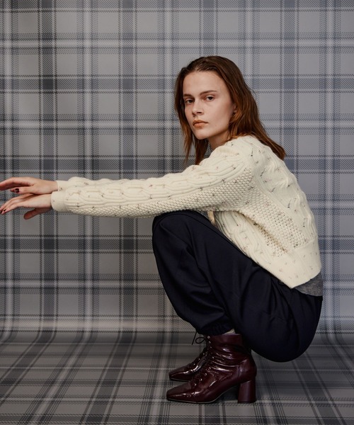 MAISON SPECIAL（メゾンスペシャル）の「【2026Autumn PRE-ORDER】Cable Flower Knit Cardigan/ケーブルフラワーニットカーデ（カーディガン/ボレロ・レディース・ブラック/グレー/ホワイト・FREE）」の5枚目の写真