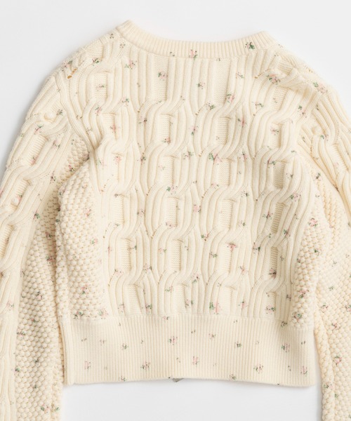 MAISON SPECIAL（メゾンスペシャル）の「【2026Autumn PRE-ORDER】Cable Flower Knit Cardigan/ケーブルフラワーニットカーデ（カーディガン/ボレロ・レディース・ブラック/グレー/ホワイト・FREE）」の22枚目の写真