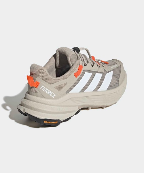 adidas（アディダス）の「テレックス フリーハイカー SL GORE-TEX ハイキング シューズ / Terrex Freehiker SL GORE-TEX Hiking Shoes / アディダス adidas（スニーカー・メンズ・ベージュ・27.0cm/27.5cm/28.5cm/28.0cm/29.0cm/24.0cm/25.0cm/24.5cm/25.5cm/26.0cm/26.5cm/23.0cm/23.5cm）」の5枚目の写真