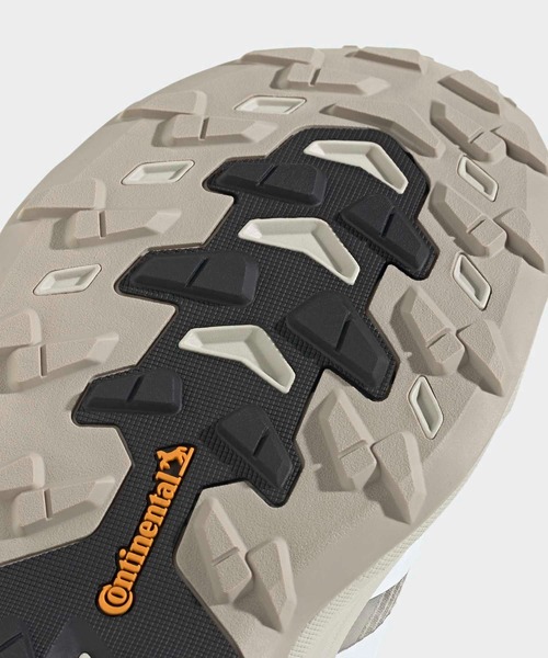 adidas（アディダス）の「テレックス フリーハイカー SL GORE-TEX ハイキング シューズ / Terrex Freehiker SL GORE-TEX Hiking Shoes / アディダス adidas（スニーカー・メンズ・ベージュ・27.0cm/27.5cm/28.5cm/28.0cm/29.0cm/24.0cm/25.0cm/24.5cm/25.5cm/26.0cm/26.5cm/23.0cm/23.5cm）」の8枚目の写真