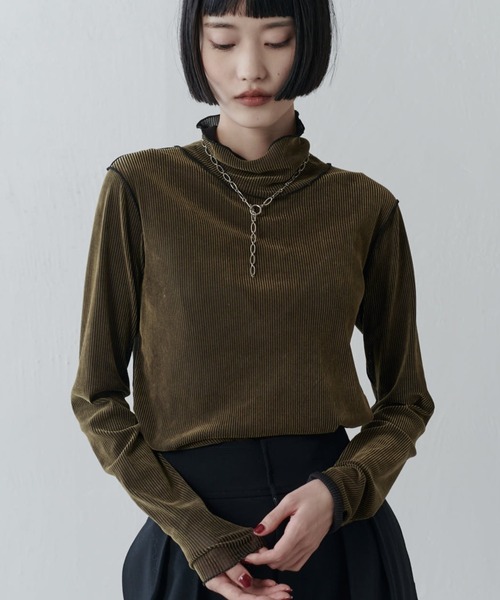 Lui's(ルイス)の「チュールベロアリブシアーメローデザインタートルトップス(Tシャツ/カットソー・レディース・ブラック/ブラウン/カーキ/グレー・FREE)」の4枚目の写真