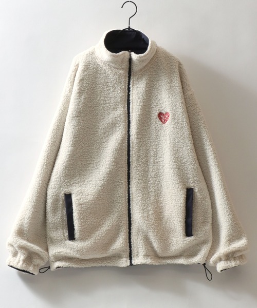 SITRY(シトリー)の「SITRY Heart Embroidery Reversible Blouson/別注 2WAY リバーシブル ナイロン×ボアフリース オーバーサイズ ハートロゴ ワンポイントラメ刺繍 ナイロンジャケット ボアフリースジャケット ブルゾン(ブルゾン・レディース・グレイッシュベージュ/ネイビー/ブラック/ベージュ系その他/ブラック系その他/ブルー系その他・XL/L/M)」の18枚目の写真