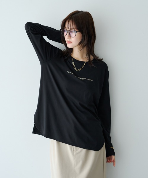 YECCA VECCA（イェッカヴェッカ）の「ラウンドヘム長袖ロゴTee（Tシャツ/カットソー・レディース・ブラック/オフホワイト・FREE）」の19枚目の写真
