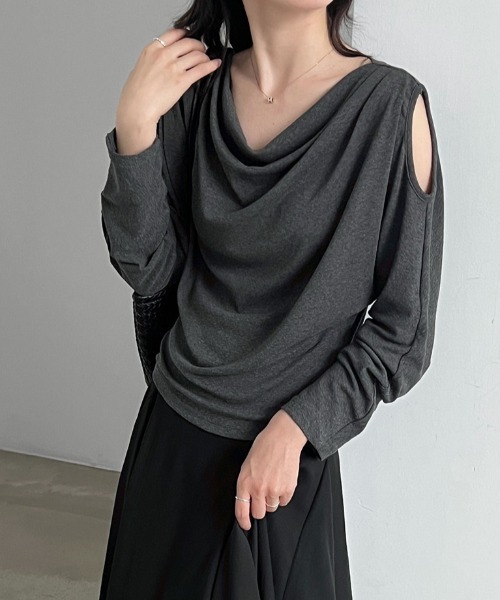 CHUN CHUN NOTES(チュンチュンノーツ)の「26AW/ドレープネック ショルダーカットアウト長袖トップス(Tシャツ/カットソー・レディース・グレー/ブラック/ホワイト・F)」の7枚目の写真