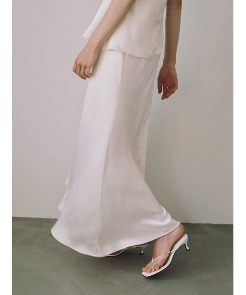 celon(セロン)の「pleated flare maxi skirt(スカート・レディース・アイボリー/ブラック・FREE)」の1枚目の写真