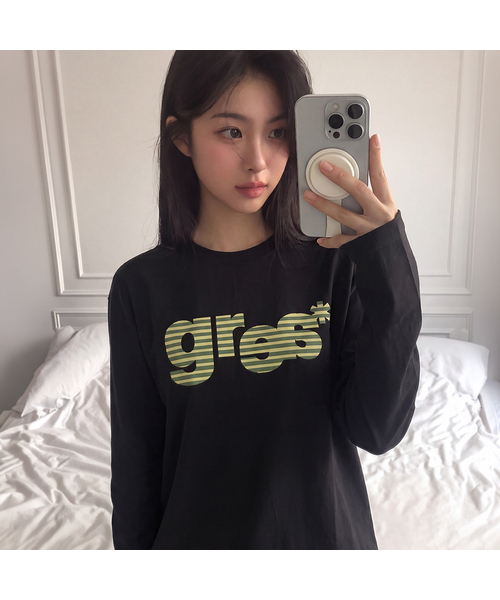 GRAVER（グレーバー）の「[UNISEX]GRAE-S WIDE STRIPE ロングスリーブTシャツ_3color（Tシャツ/カットソー・レディース・チャコールグレー/ブラック/ホワイト・LARGE/MEDIUM/SMALL）」の3枚目の写真
