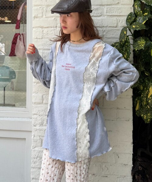 w closet(ダブルクローゼット)の「レースメロウスウェット(スウェット・レディース・グレー/イエロー/アイボリー/ネイビー・FREE)」の1枚目の写真
