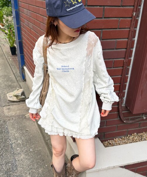 w closet(ダブルクローゼット)の「レースメロウスウェット(スウェット・レディース・グレー/イエロー/アイボリー/ネイビー・FREE)」の2枚目の写真