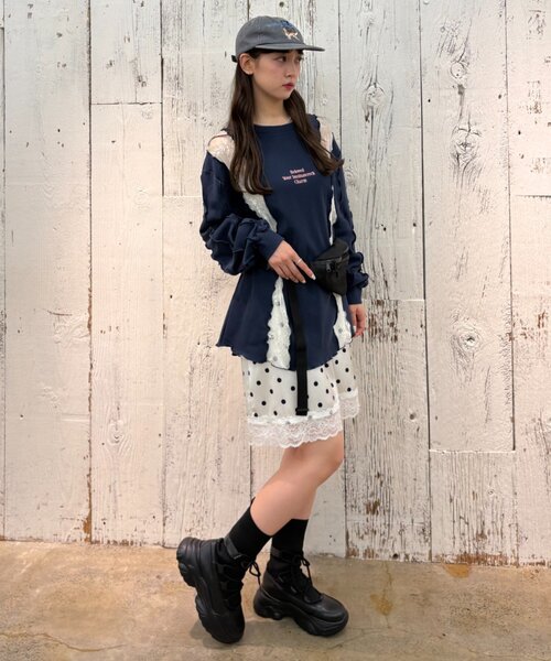 w closet(ダブルクローゼット)の「レースメロウスウェット(スウェット・レディース・グレー/イエロー/アイボリー/ネイビー・FREE)」の9枚目の写真