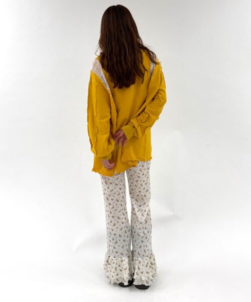 w closet(ダブルクローゼット)の「レースメロウスウェット(スウェット・レディース・グレー/イエロー/アイボリー/ネイビー・FREE)」の16枚目の写真