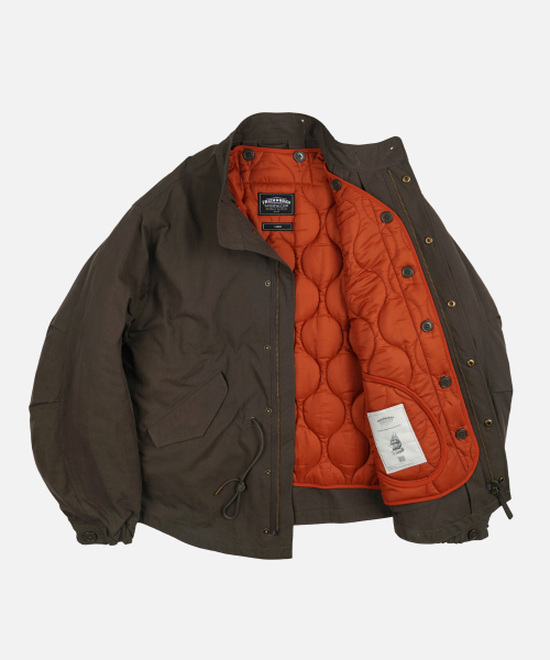 FRIZMWORKS（フリズムワークス）の「OSCAR FISHTAIL JACKET 003 _ BROWN（ミリタリージャケット・メンズ・その他・SMALL/MEDIUM/LARGE/X-LARGE）」の5枚目の写真