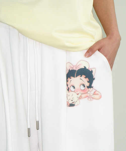 RONRON（ロンロン）の「BETTY BOOP LETTERING SWEAT JOGGER PANTS WHITE（スウェットパンツ・レディース・その他・FREE）」の2枚目の写真