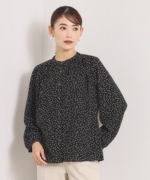 ビジューボタン前開きブラウス