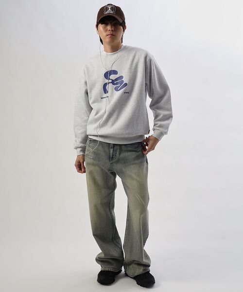 FFEIN(フェイン)の「【FFEIN(フェイン)】ヘビーウエイトタイポグラフィーロゴスウェット / スウェット クルーネック タイポグラフィーロゴ 裏起毛 ユニセックス(スウェット・メンズ・ホワイト/アッシュグレー/ダークネイビー/バーガンディー/ダークブラウン・LARGE/MEDIUM/SMALL)」の11枚目の写真