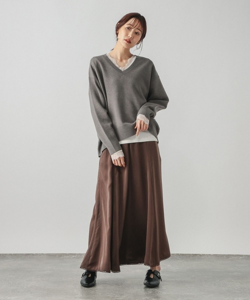 GLOBAL WORK（グローバルワーク）の「BeauteeレースVネックプルオーバー/ 1054105（Tシャツ/カットソー・レディース・ブラック/アイボリー・SMALL/MEDIUM/LARGE）」の9枚目の写真