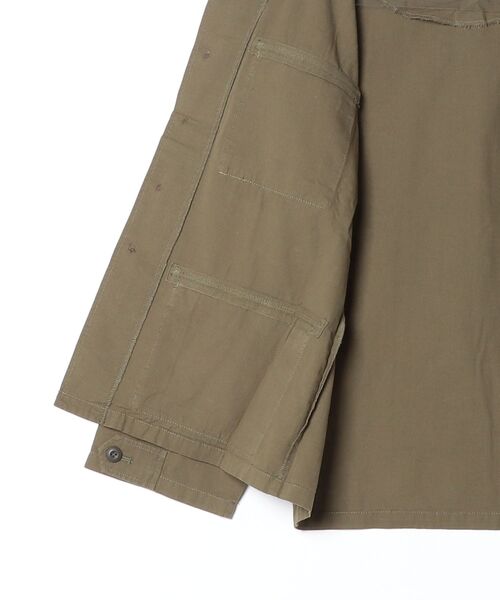 crinkle crinkle crinkle（クリンクルクリンクルクリンクル）の「crinkle crinkle crinkle/frill collar military jacket（テーラードジャケット・レディース・ブラック/カーキ・M）」の4枚目の写真