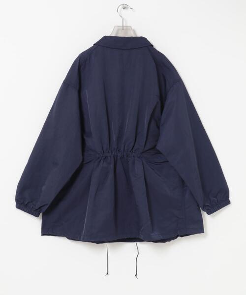 crinkle crinkle crinkle(クリンクルクリンクルクリンクル)の「crinkle crinkle crinkle GATHER MONSTER COACH JACKET(ナイロンジャケット・レディース・ネイビー・FREE)」の7枚目の写真