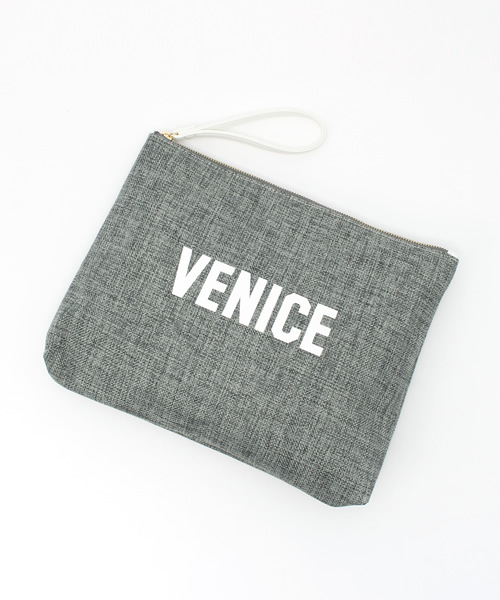 LBC（エルビーシー）の「ビーチクラッチバッグ                    （クラッチバッグ・レディース・アッシュグレー/グレー/ダークグレー・ONE SIZE）」の3枚目の写真