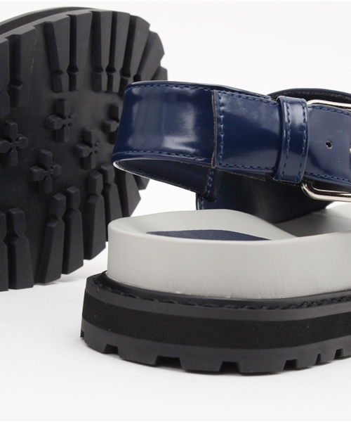 SLY（スライ）の「COVERDED FLAT SANDAL（サンダル・レディース・ブラック/ホワイト/ネイビー・LARGE/SMALL/MEDIUM）」の9枚目の写真