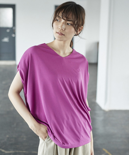 AMERICAN HOLIC（アメリカンホリック）の「・脇タックVネックカットプルオーバー（Tシャツ/カットソー・レディース・オフホワイト/カーキ/ブルー/モカ/ピンク系その他2/グレー系その他/ブラック/マスタード・FREE）」の8枚目の写真